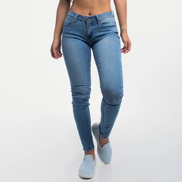 Barbell Jeans - Picture 1 of 5
